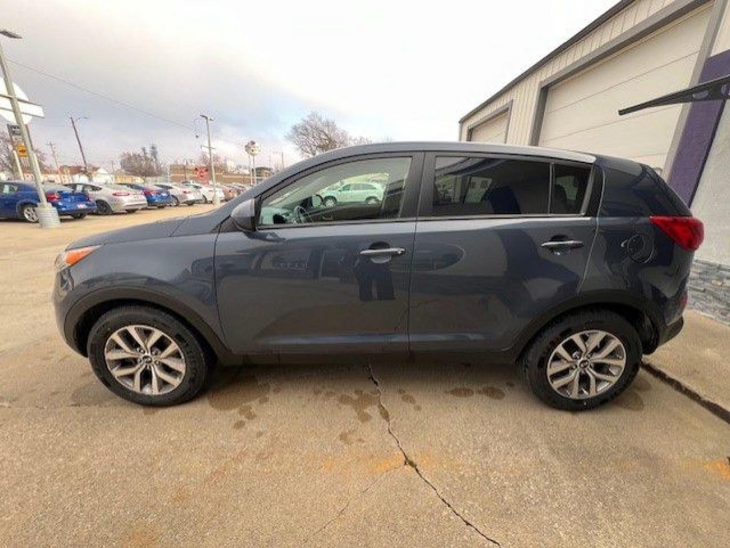 2016 BLUE KIA SPORTAGE LX (KNDPB3AC2G7) with an 2.4L engine, Automatic transmission, located at 1100 W. Sheridan Ave., Shenandoah, 51601, (712) 246-1600, 40.765678, -95.388817- Photo#2