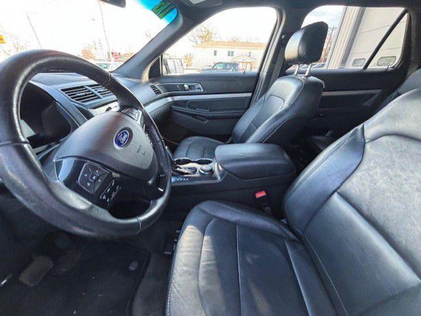 2016 BLACK FORD EXPLORER XLT (1FM5K8D81GG) with an 3.5L engine, Automatic transmission, located at 1100 W. Sheridan Ave., Shenandoah, 51601, (712) 246-1600, 40.765678, -95.388817 - Photo#2