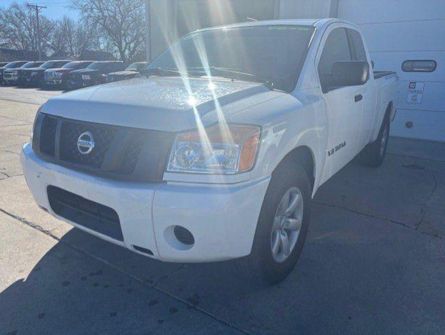 2010 WHITE NISSAN TITAN XE (1N6BA0CH8AN) with an 5.6L engine, Automatic transmission, located at 1100 W. Sheridan Ave., Shenandoah, 51601, (712) 246-1600, 40.765678, -95.388817 - Photo#0