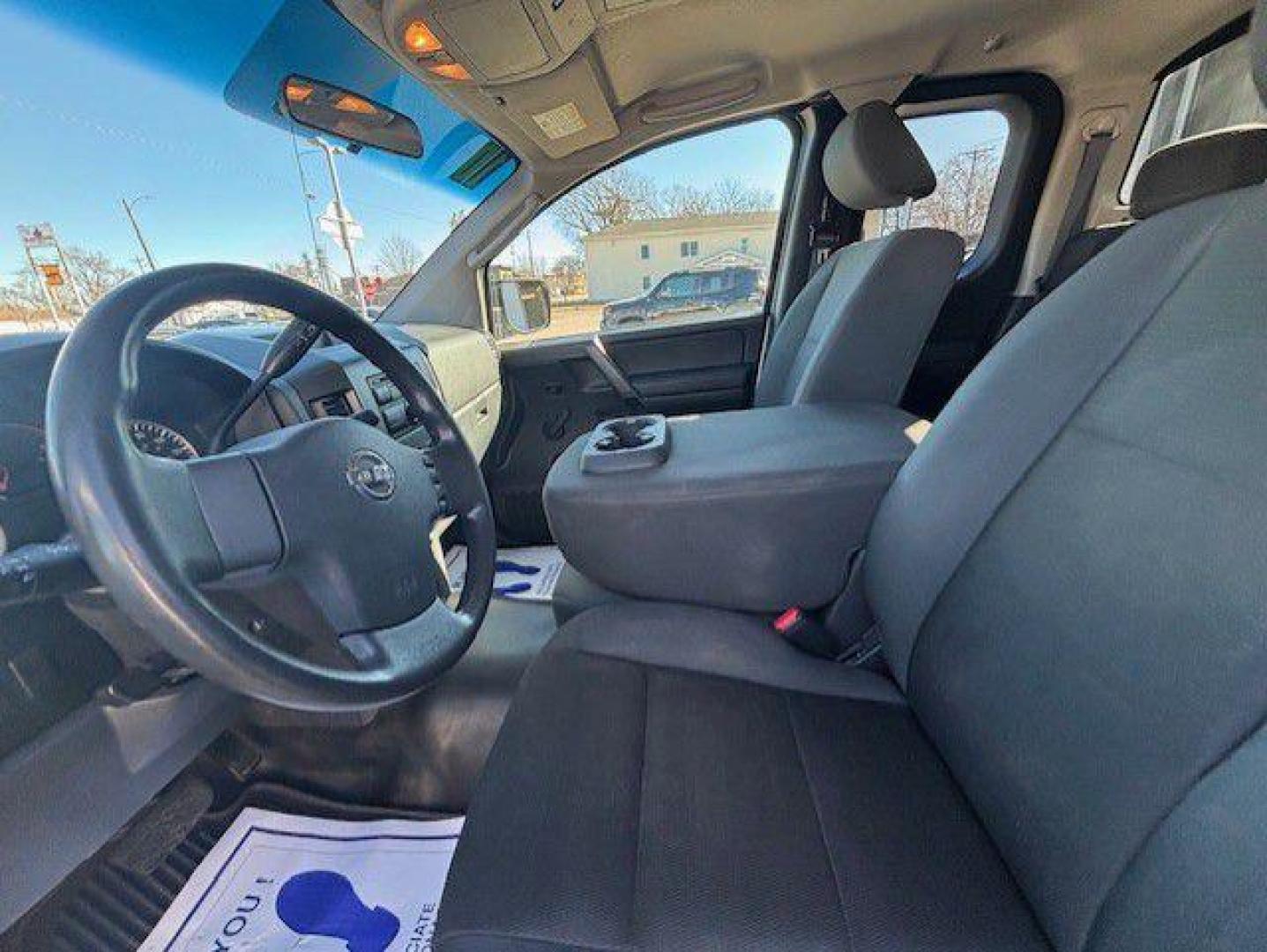 2010 WHITE NISSAN TITAN XE (1N6BA0CH8AN) with an 5.6L engine, Automatic transmission, located at 1100 W. Sheridan Ave., Shenandoah, 51601, (712) 246-1600, 40.765678, -95.388817 - Photo#2
