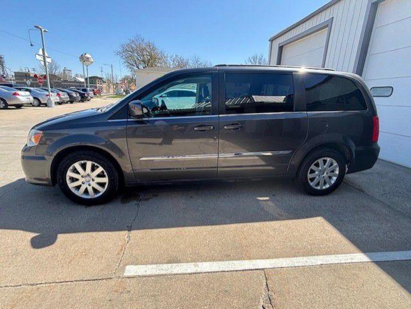 2016 GRAY CHRYSLER TOWN and COUNTRY TOURING (2C4RC1BG9GR) with an 3.6L engine, Automatic transmission, located at 1100 W. Sheridan Ave., Shenandoah, 51601, (712) 246-1600, 40.765678, -95.388817 - Photo#1