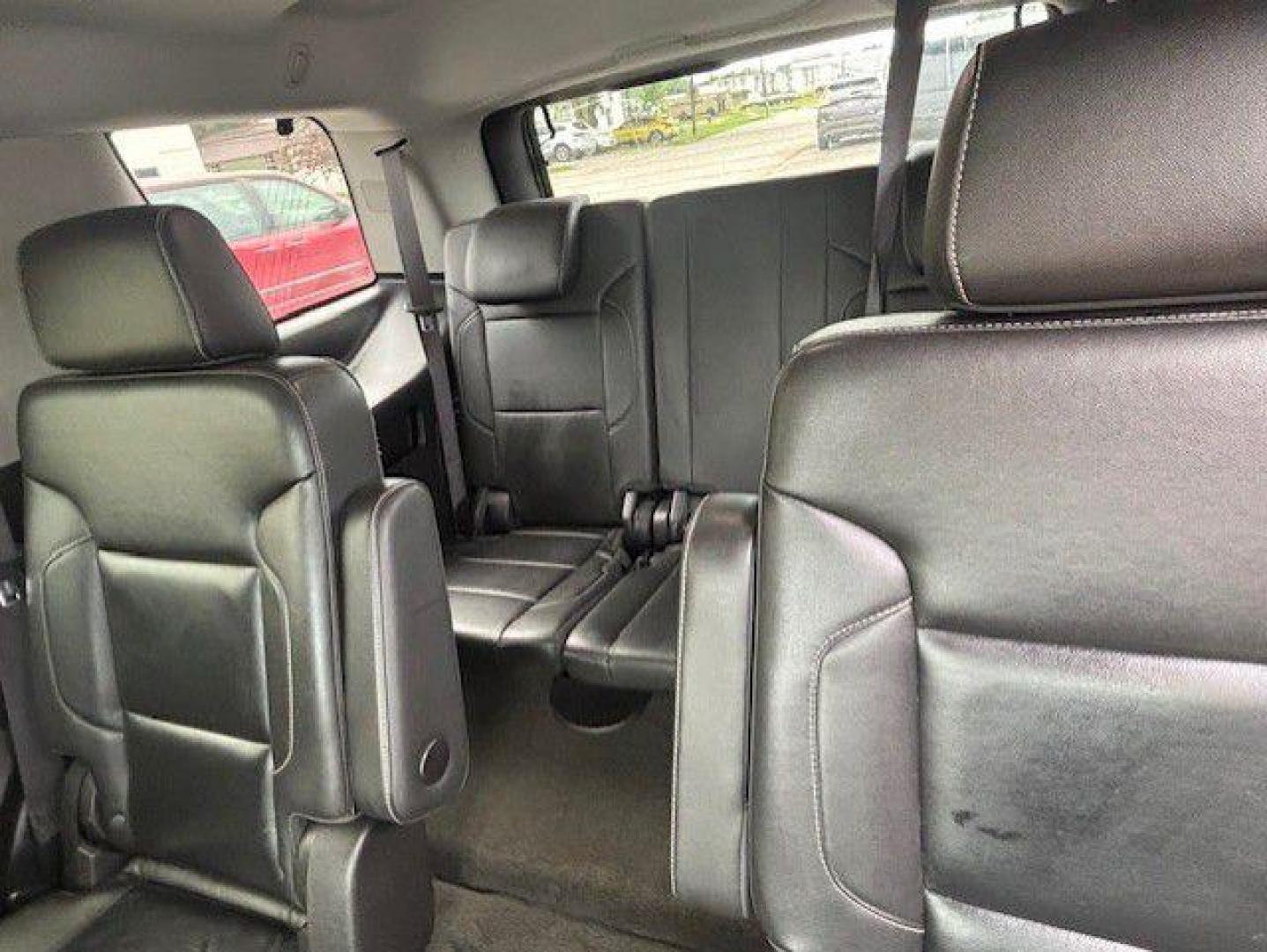 2016 GRAY CHEVROLET TAHOE 1500 LT (1GNSKBKC8GR) with an 5.3L engine, Automatic transmission, located at 1100 W. Sheridan Ave., Shenandoah, 51601, (712) 246-1600, 40.765678, -95.388817 - Photo#8
