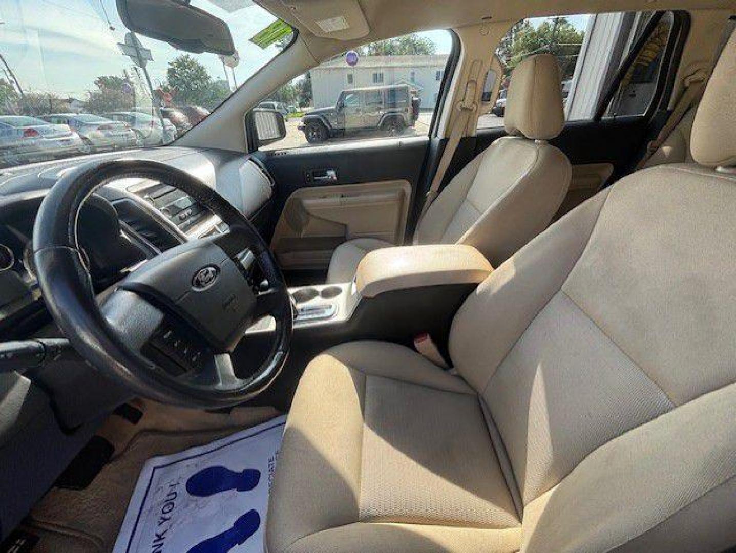 2008 WHITE FORD EDGE SEL (2FMDK48C48B) with an 3.5L engine, Automatic transmission, located at 1100 W. Sheridan Ave., Shenandoah, 51601, (712) 246-1600, 40.765678, -95.388817 - Photo#2