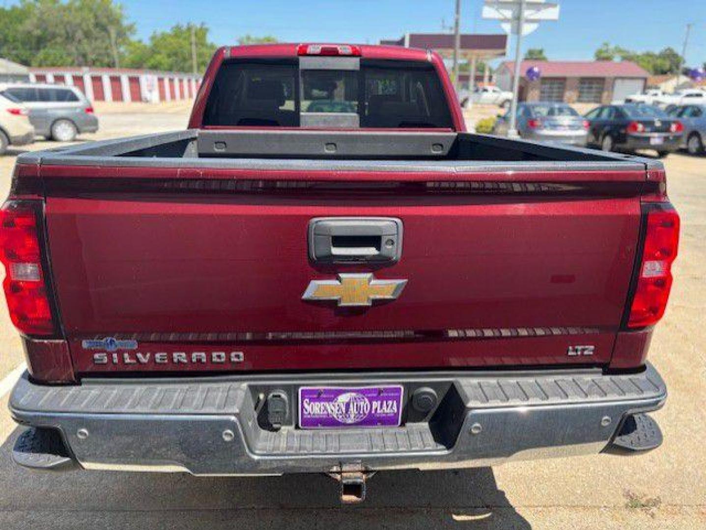 2015 RED CHEVROLET SILVERADO 1500 LTZ (1GCVKSEC9FZ) with an 5.3L engine, Automatic transmission, located at 1100 W. Sheridan Ave., Shenandoah, 51601, (712) 246-1600, 40.765678, -95.388817 - Photo#5