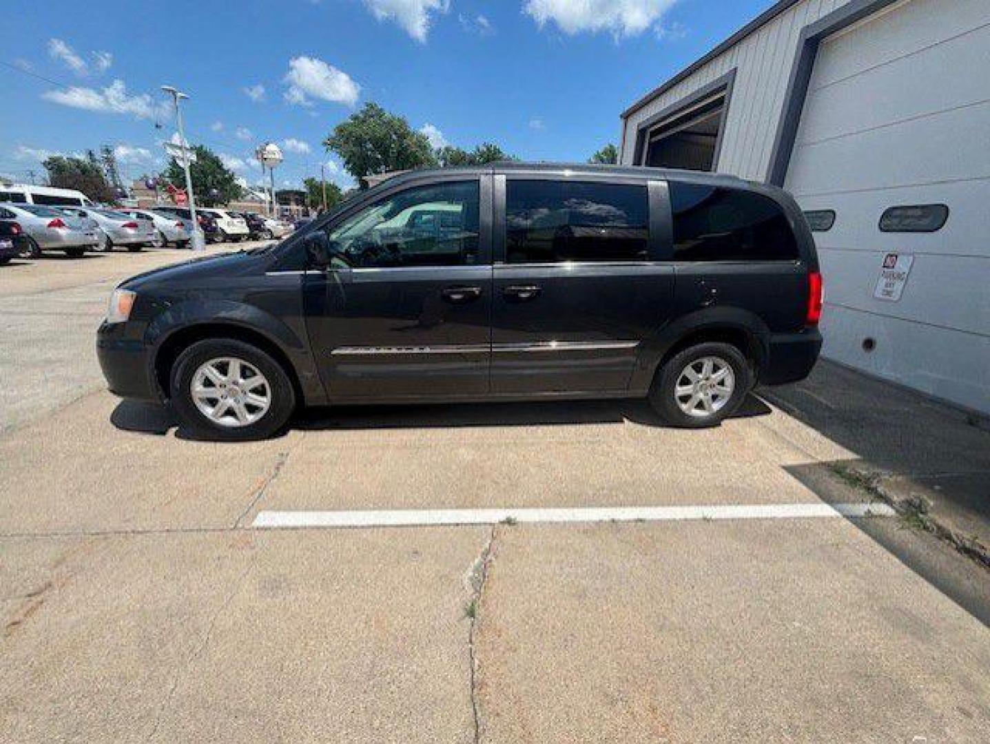2012 GRAY CHRYSLER TOWN and COUNTRY TOURING (2C4RC1BG2CR) with an 3.6L engine, Automatic transmission, located at 1100 W. Sheridan Ave., Shenandoah, 51601, (712) 246-1600, 40.765678, -95.388817 - Photo#1