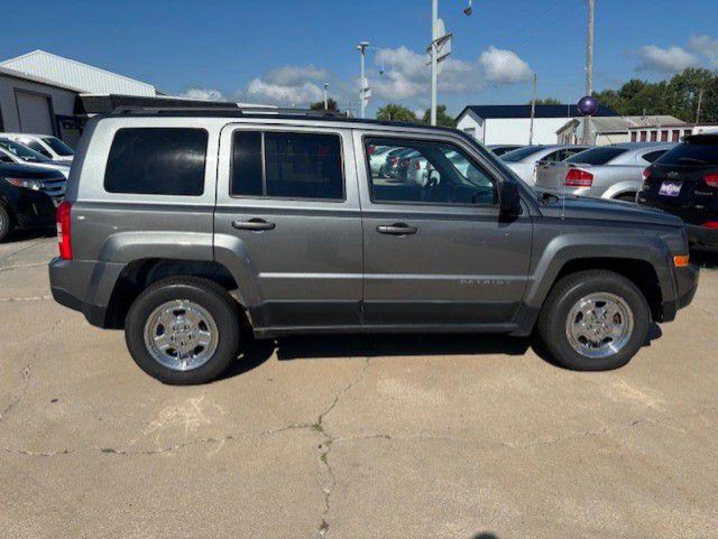 2012 GRAY JEEP PATRIOT SPORT (1C4NJPBB1CD) with an 2.4L engine, Continuously Variable transmission, located at 1100 W. Sheridan Ave., Shenandoah, 51601, (712) 246-1600, 40.765678, -95.388817 - Photo#7