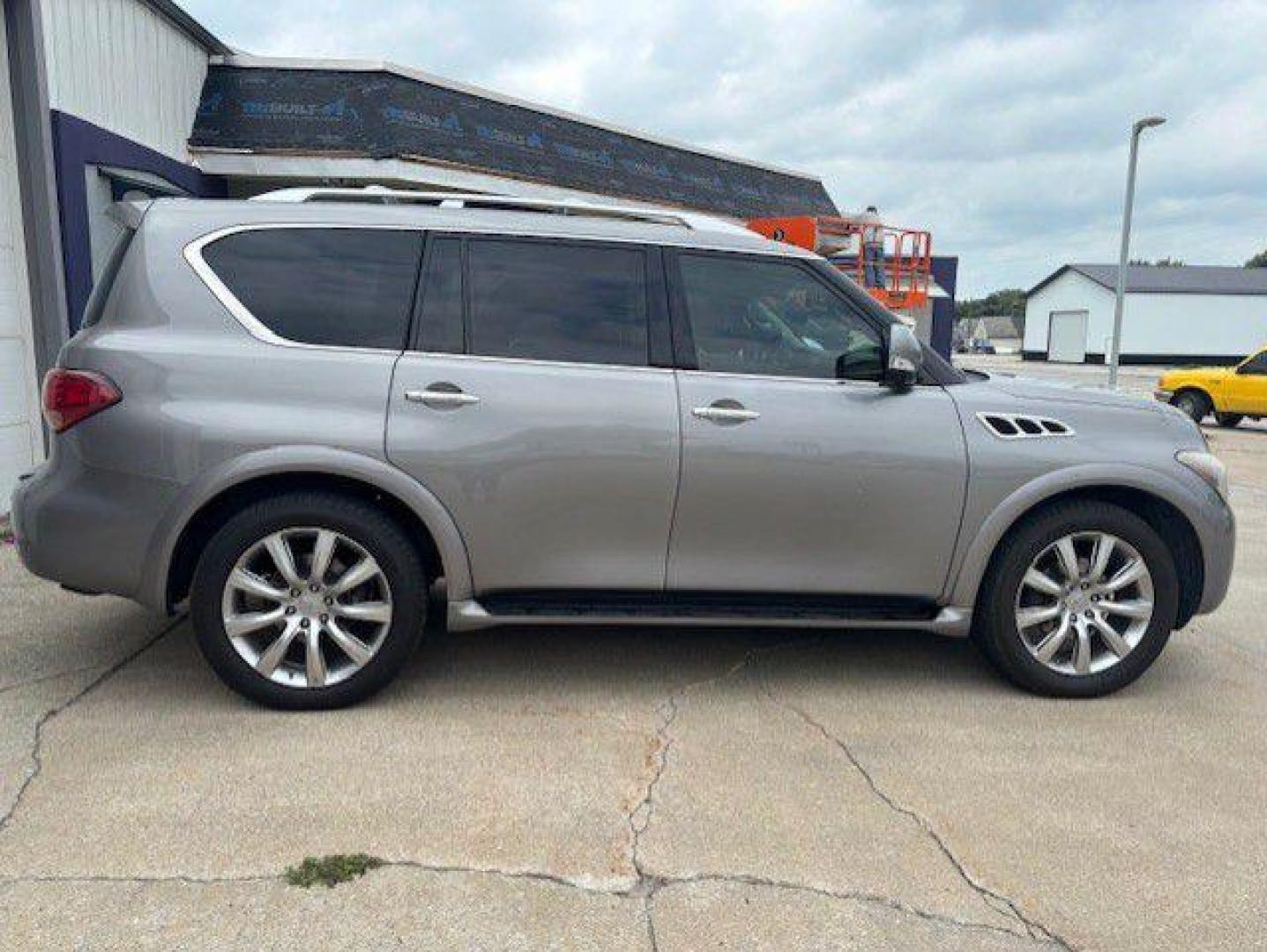 2012 GRAY INFINITI QX56 (JN8AZ2NE3C9) with an 5.6L engine, Automatic transmission, located at 1100 W. Sheridan Ave., Shenandoah, 51601, (712) 246-1600, 40.765678, -95.388817 - Photo#7