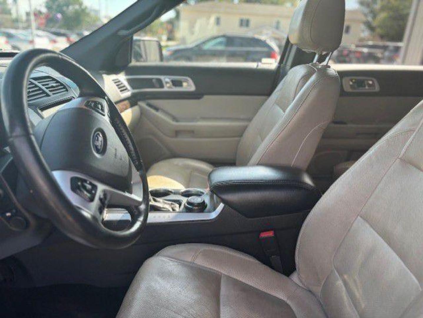 2014 GRAY FORD EXPLORER LIMITED (1FM5K8F81EG) with an 3.5L engine, Automatic transmission, located at 1100 W. Sheridan Ave., Shenandoah, 51601, (712) 246-1600, 40.765678, -95.388817 - Photo#2