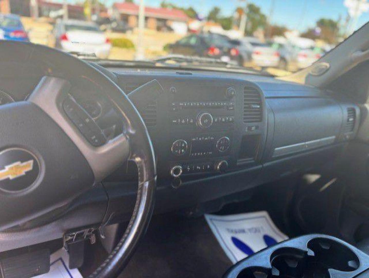 2011 BLUE CHEVROLET SILVERADO 1500 LT (3GCPKSE36BG) with an 5.3L engine, Automatic transmission, located at 1100 W. Sheridan Ave., Shenandoah, 51601, (712) 246-1600, 40.765678, -95.388817 - Photo#3