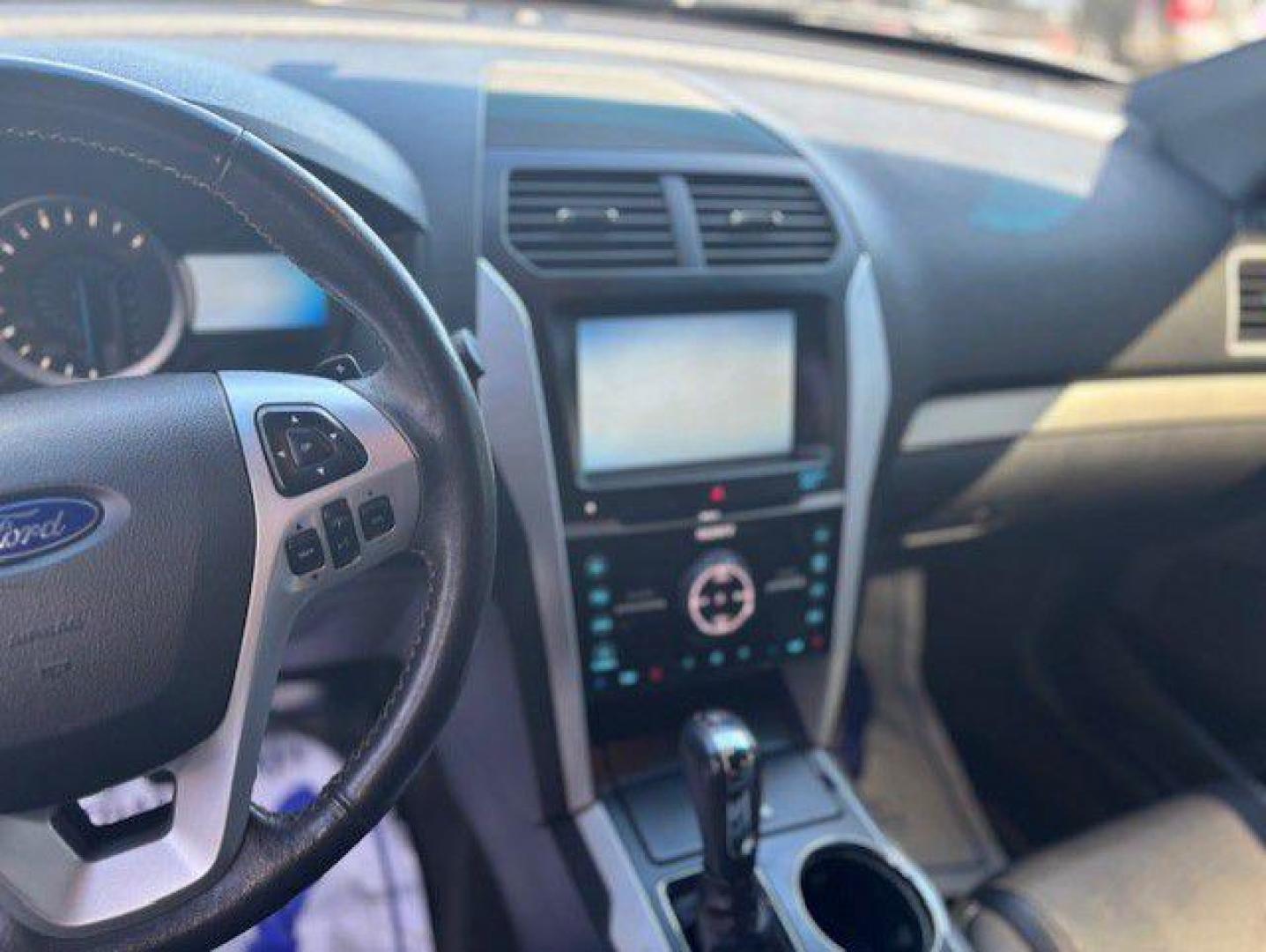 2015 WHITE FORD EXPLORER SPORT (1FM5K8GT6FG) with an 3.5L engine, Automatic transmission, located at 1100 W. Sheridan Ave., Shenandoah, 51601, (712) 246-1600, 40.765678, -95.388817 - Photo#3