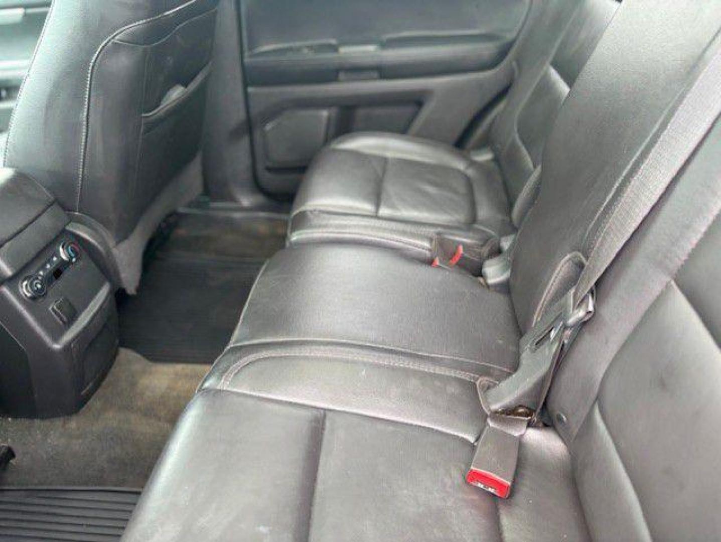 2014 GRAY FORD EXPLORER XLT (1FM5K8D83EG) with an 3.5L engine, Automatic transmission, located at 1100 W. Sheridan Ave., Shenandoah, 51601, (712) 246-1600, 40.765678, -95.388817 - Photo#3