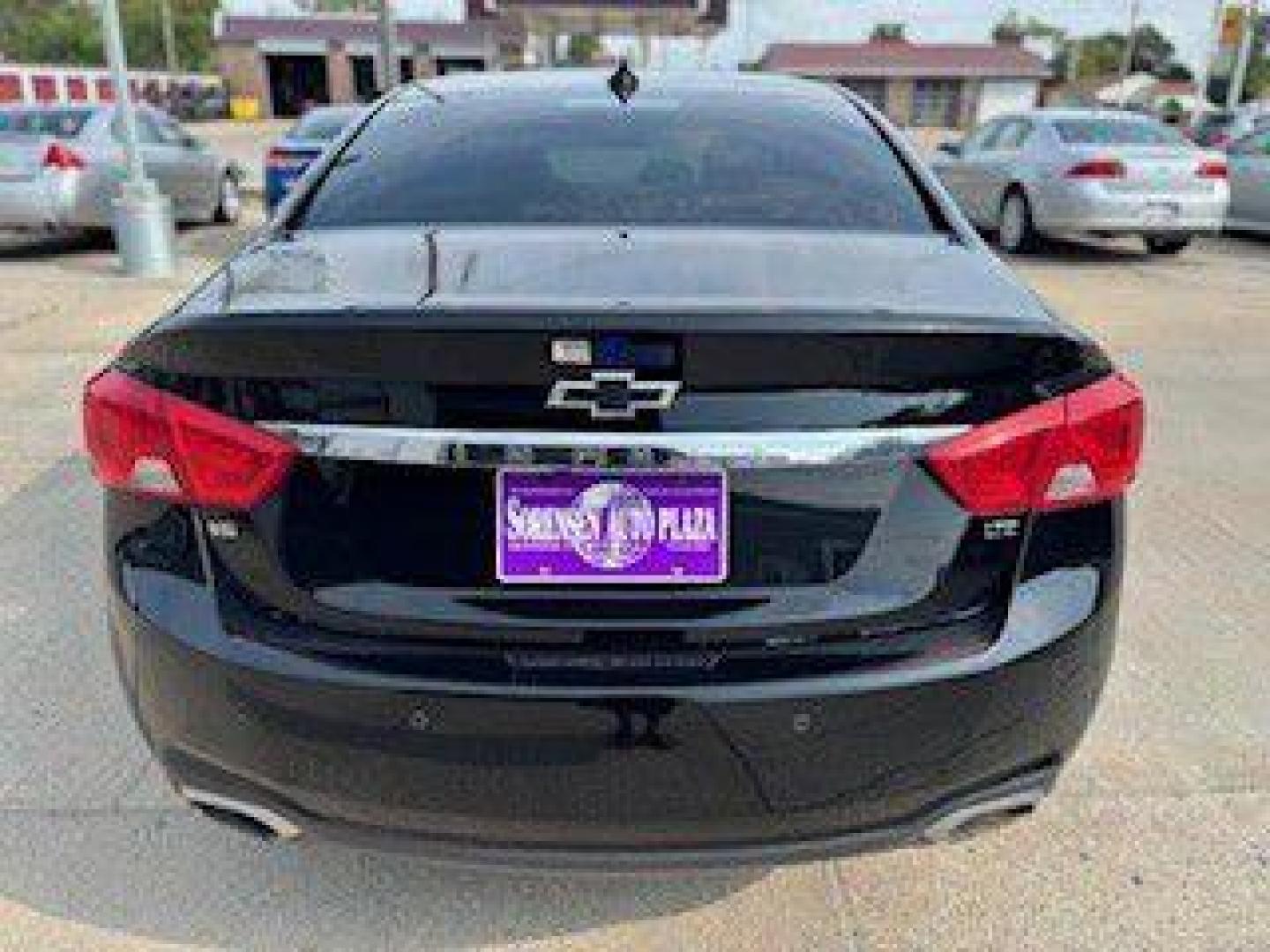 2016 BLACK CHEVROLET IMPALA LTZ (1G1145S38GU) with an 3.6L engine, Automatic transmission, located at 1100 W. Sheridan Ave., Shenandoah, 51601, (712) 246-1600, 40.765678, -95.388817 - Photo#4