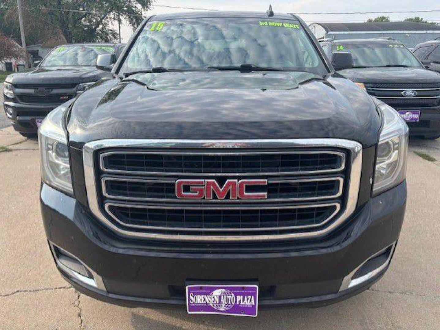 2015 BLACK GMC YUKON SLT (1GKS2BKC6FR) with an 5.3L engine, Automatic transmission, located at 1100 W. Sheridan Ave., Shenandoah, 51601, (712) 246-1600, 40.765678, -95.388817 - Photo#6