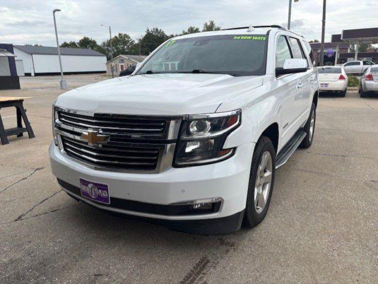 2017 WHITE CHEVROLET TAHOE 1500 PREMIER (1GNSKCKC4HR) with an 5.3L engine, Automatic transmission, located at 1100 W. Sheridan Ave., Shenandoah, 51601, (712) 246-1600, 40.765678, -95.388817 - Photo#0