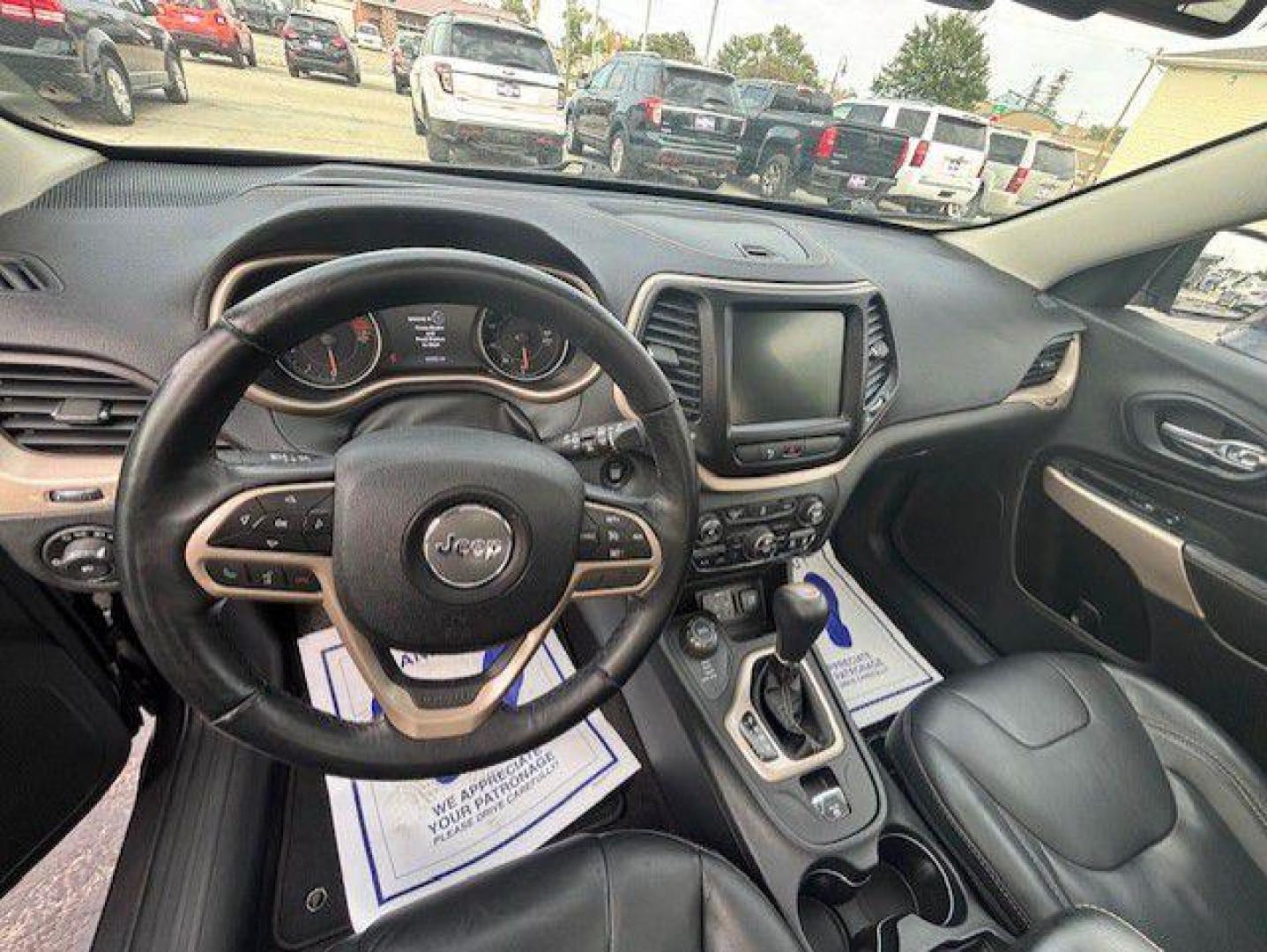 2017 GRAY JEEP CHEROKEE LIMITED (1C4PJMDBXHW) with an 2.4L engine, Automatic transmission, located at 1100 W. Sheridan Ave., Shenandoah, 51601, (712) 246-1600, 40.765678, -95.388817 - Photo#2
