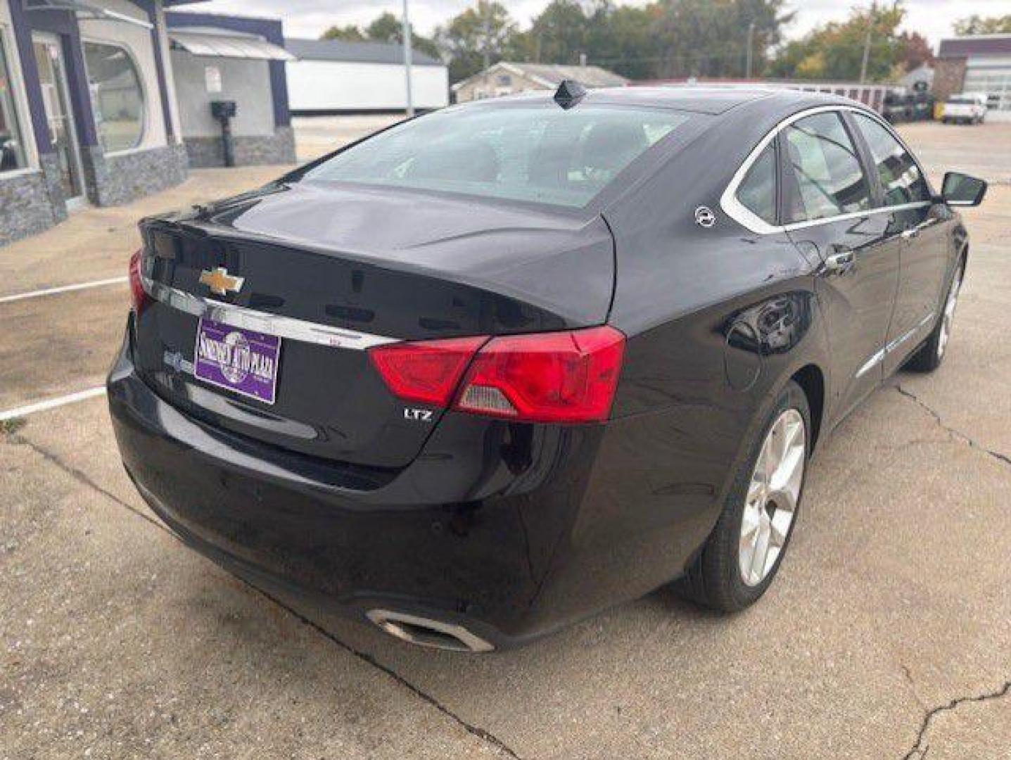 2014 BLACK CHEVROLET IMPALA LTZ (2G1155S33E9) with an 3.6L engine, Automatic transmission, located at 1100 W. Sheridan Ave., Shenandoah, 51601, (712) 246-1600, 40.765678, -95.388817 - Photo#6