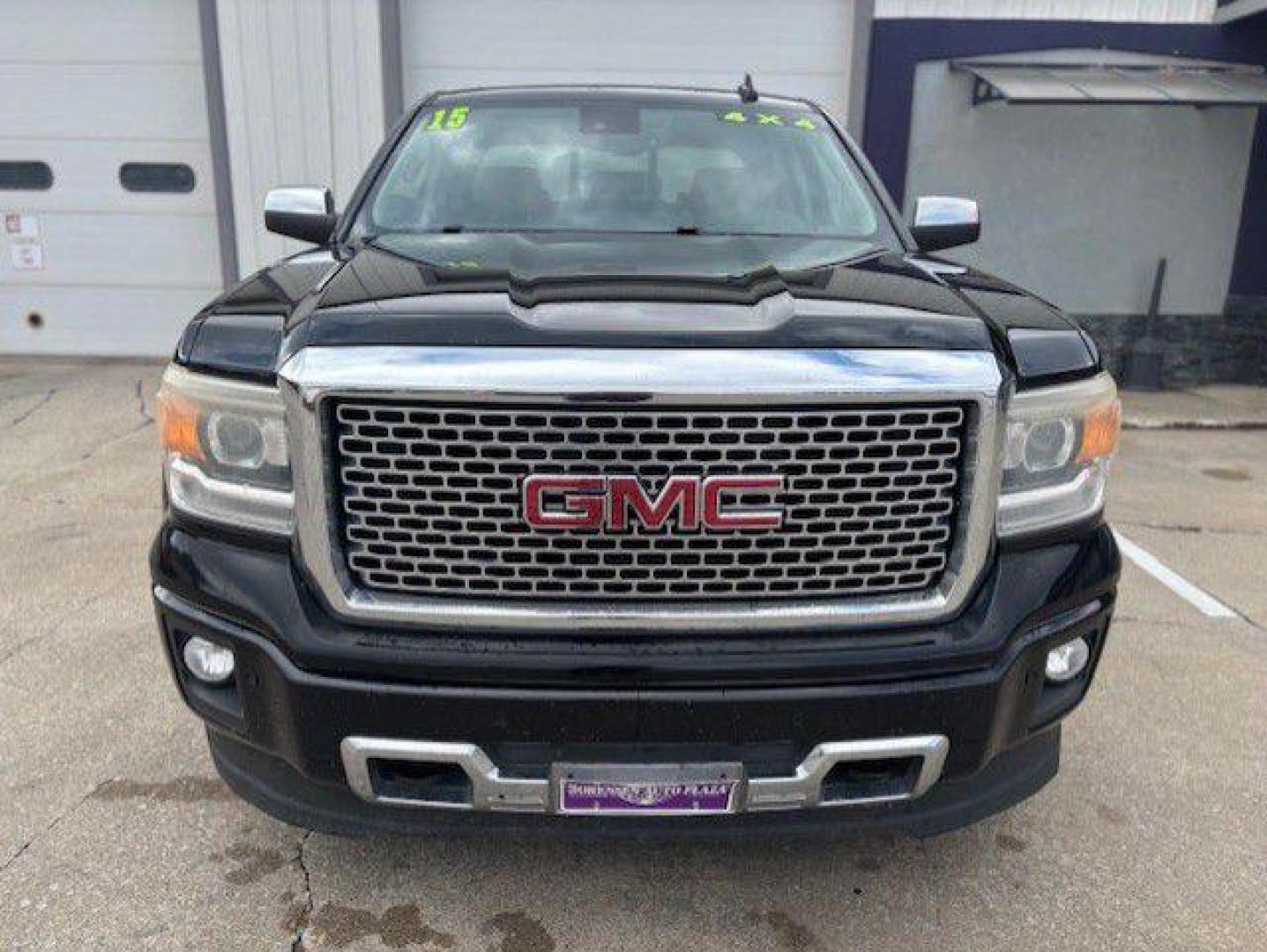 2015 BLACK GMC SIERRA 1500 DENALI (3GTU2WEJ5FG) with an 6.2L engine, Automatic transmission, located at 1100 W. Sheridan Ave., Shenandoah, 51601, (712) 246-1600, 40.765678, -95.388817 - Photo#8