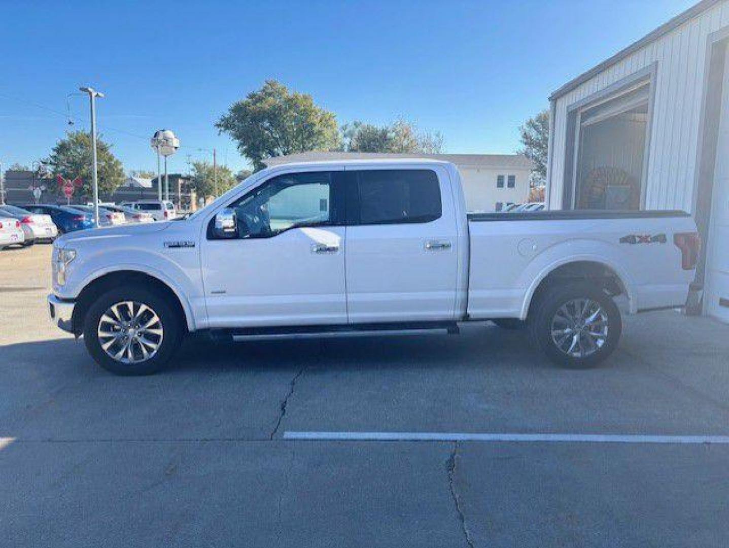 2016 WHITE FORD F150 SUPERCREW (1FTFW1EG9GK) with an 3.5L engine, Automatic transmission, located at 1100 W. Sheridan Ave., Shenandoah, 51601, (712) 246-1600, 40.765678, -95.388817 - Photo#1
