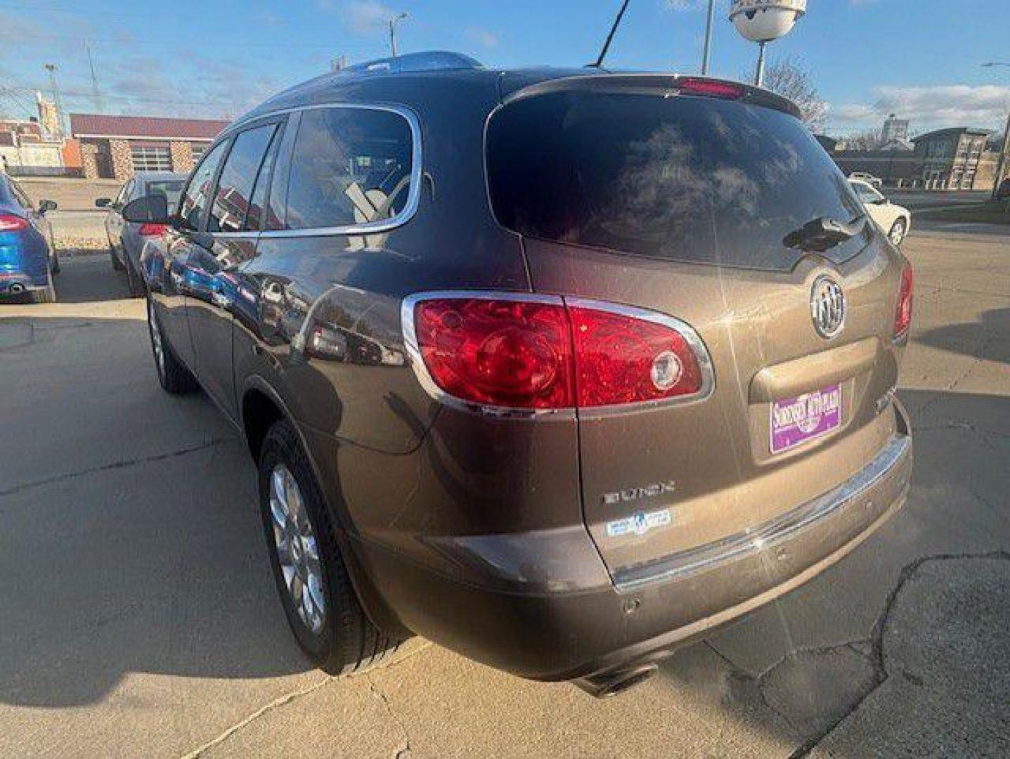 2012 BROWN BUICK ENCLAVE (5GAKRCED0CJ) with an 3.6L engine, Automatic transmission, located at 1100 W. Sheridan Ave., Shenandoah, 51601, (712) 246-1600, 40.765678, -95.388817 - Photo#5