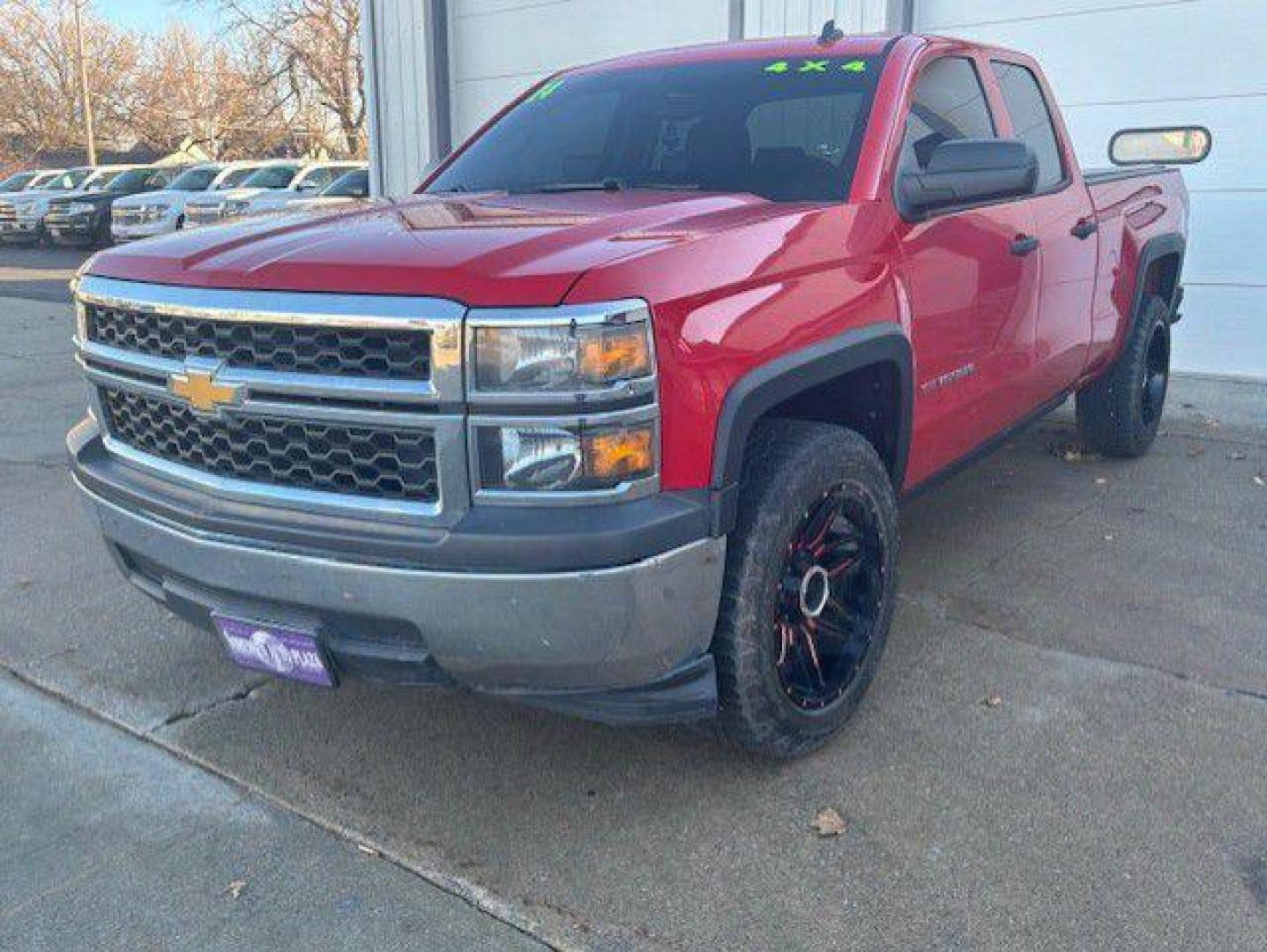 2014 RED CHEVROLET SILVERADO 1500 LT (1GCVKPEH3EZ) with an 4.3L engine, Automatic transmission, located at 1100 W. Sheridan Ave., Shenandoah, 51601, (712) 246-1600, 40.765678, -95.388817 - Photo#0