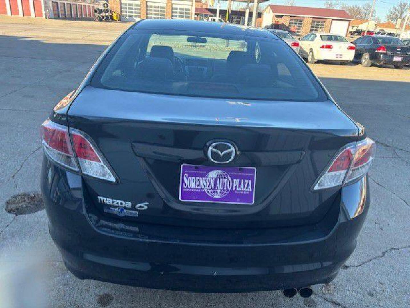 2012 GRAY MAZDA 6 I (1YVHZ8DH3C5) with an 2.5L engine, Automatic transmission, located at 1100 W. Sheridan Ave., Shenandoah, 51601, (712) 246-1600, 40.765678, -95.388817 - Photo#5