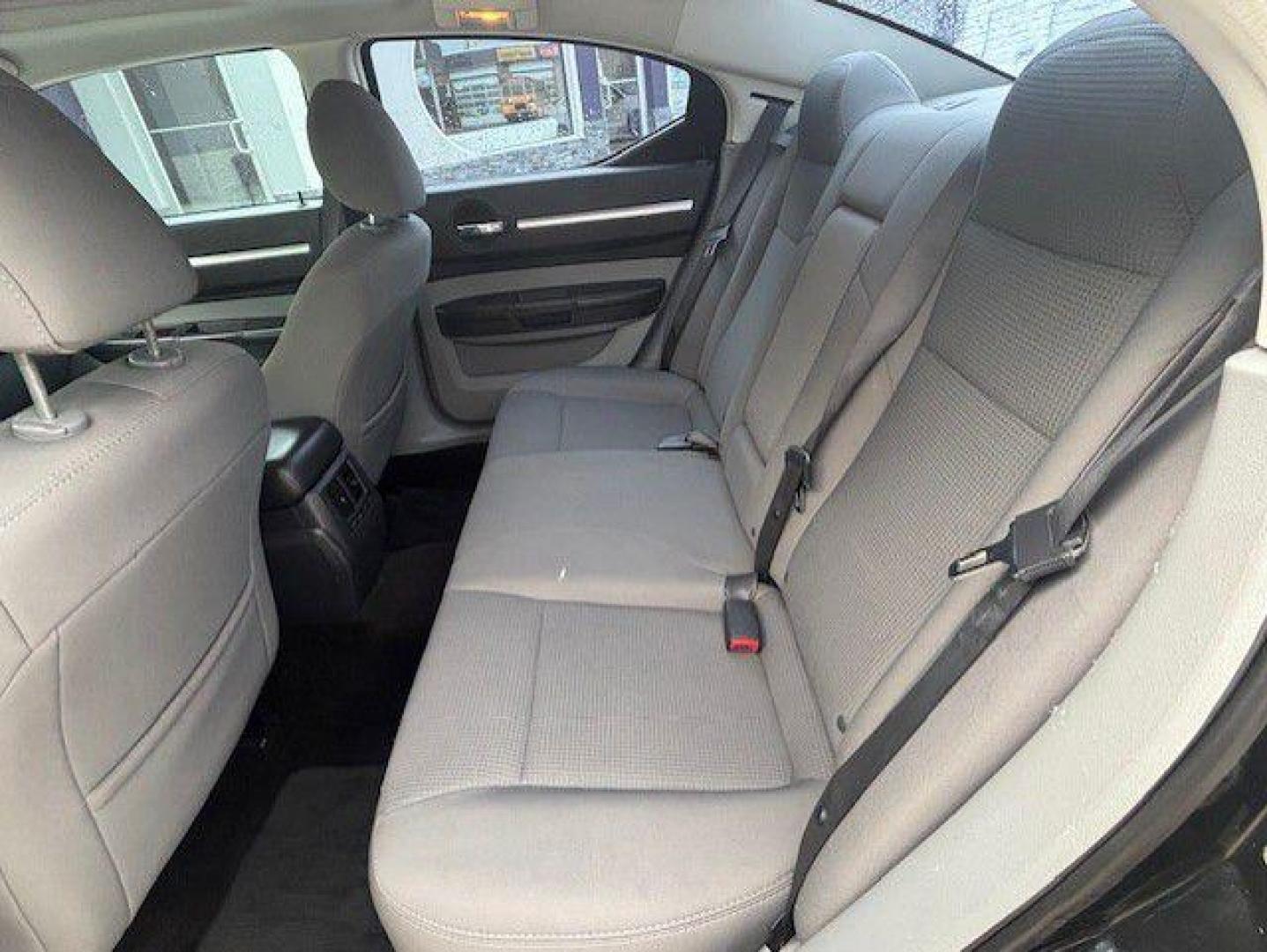 2009 BLACK DODGE CHARGER SXT (2B3KA33VX9H) with an 3.5L engine, Automatic transmission, located at 1100 W. Sheridan Ave., Shenandoah, 51601, (712) 246-1600, 40.765678, -95.388817 - Photo#4