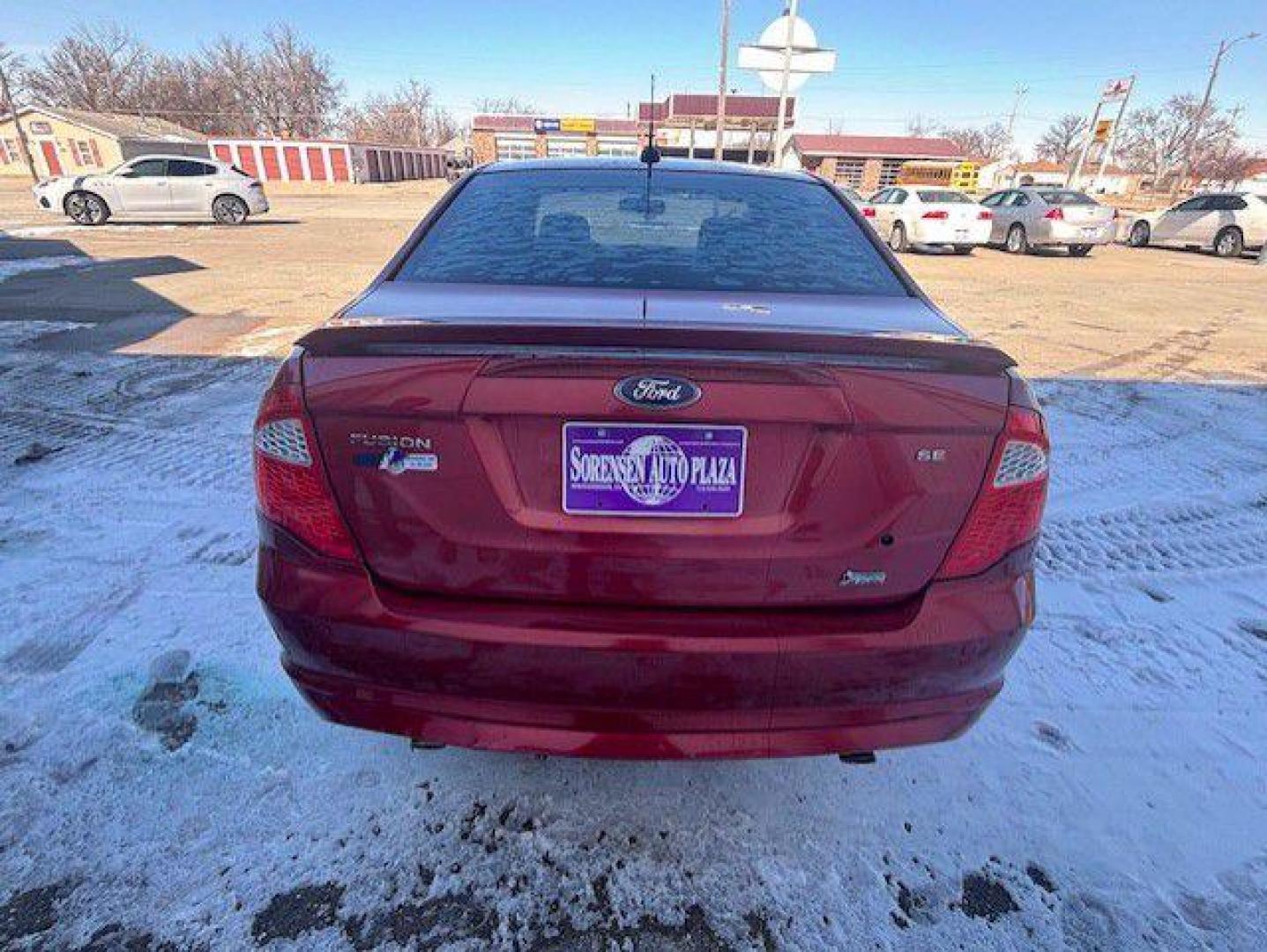 2010 RED FORD FUSION SE (3FAHP0HGXAR) with an 3.0L engine, Automatic transmission, located at 1100 W. Sheridan Ave., Shenandoah, 51601, (712) 246-1600, 40.765678, -95.388817 - Photo#5