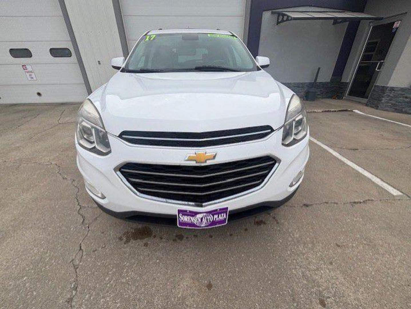 2017 WHITE CHEVROLET EQUINOX LT (2GNALCEK2H1) with an 2.4L engine, Automatic transmission, located at 1100 W. Sheridan Ave., Shenandoah, 51601, (712) 246-1600, 40.765678, -95.388817 - Photo#9