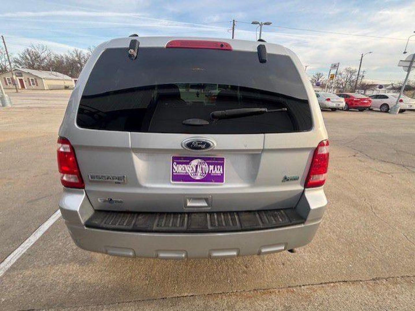 2012 SILVER FORD ESCAPE XLT (1FMCU0DG5CK) with an 3.0L engine, Automatic transmission, located at 1100 W. Sheridan Ave., Shenandoah, 51601, (712) 246-1600, 40.765678, -95.388817 - Photo#6