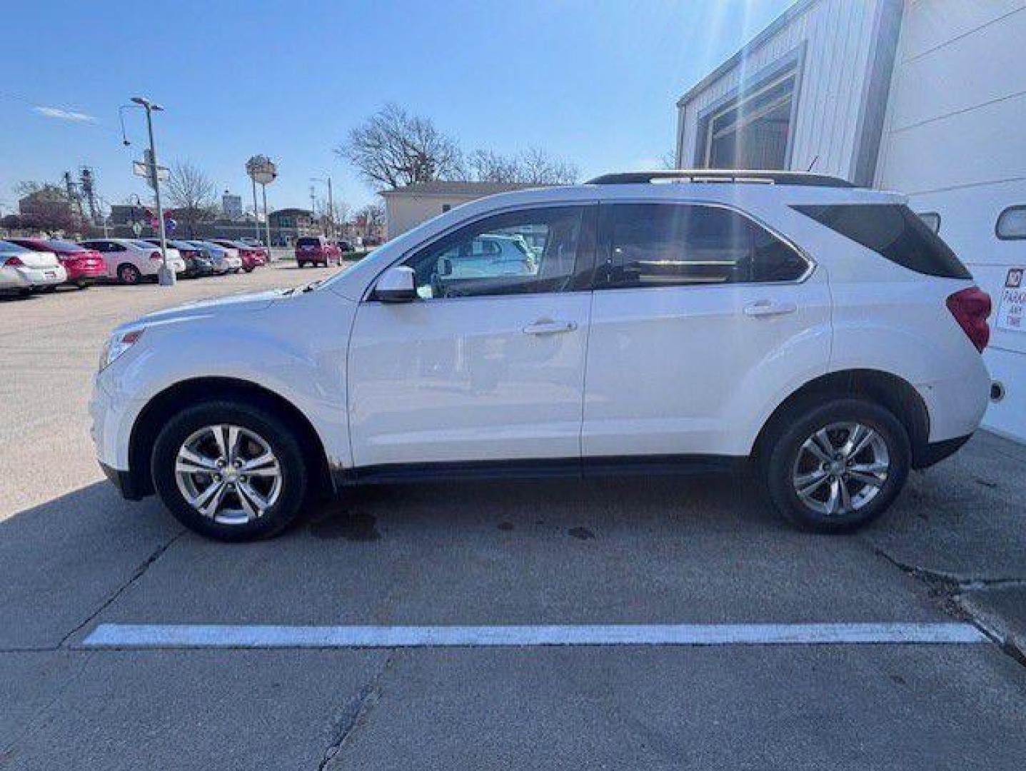 2015 WHITE CHEVROLET EQUINOX LT (1GNFLGEK7FZ) with an 2.4L engine, Automatic transmission, located at 1100 W. Sheridan Ave., Shenandoah, 51601, (712) 246-1600, 40.765678, -95.388817 - Photo#1
