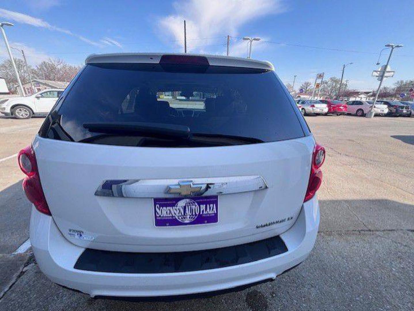 2015 WHITE CHEVROLET EQUINOX LT (1GNFLGEK7FZ) with an 2.4L engine, Automatic transmission, located at 1100 W. Sheridan Ave., Shenandoah, 51601, (712) 246-1600, 40.765678, -95.388817 - Photo#4