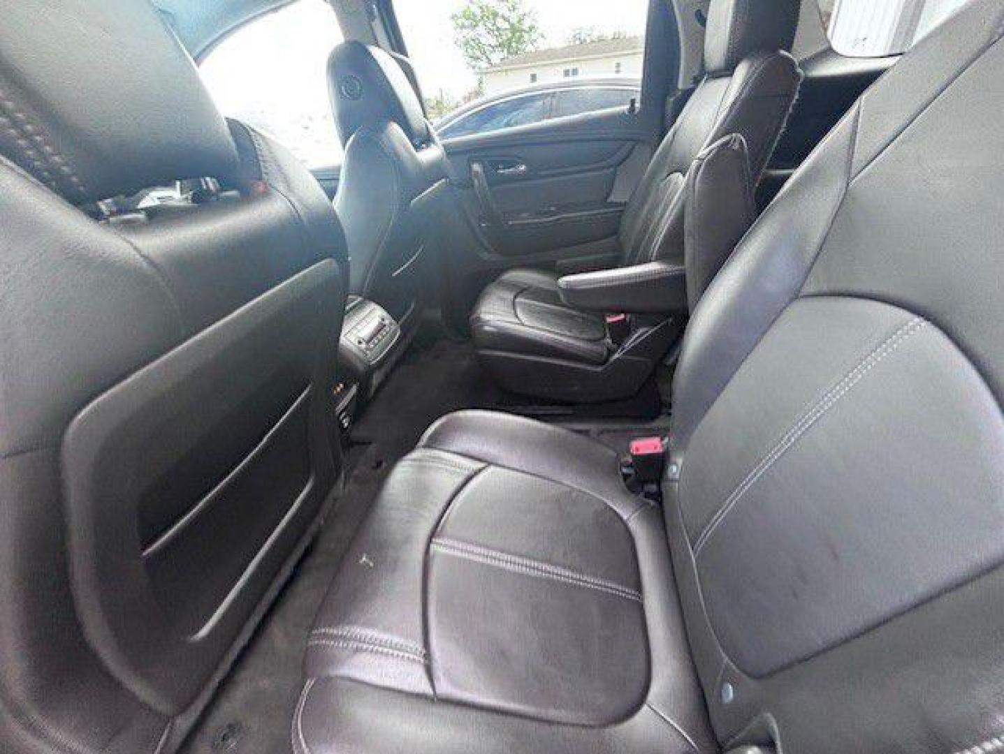 2017 BLACK GMC ACADIA LIMITED SLT-2 (1GKKVSKD9HJ) with an 3.6L engine, Automatic transmission, located at 1100 W. Sheridan Ave., Shenandoah, 51601, (712) 246-1600, 40.765678, -95.388817 - Photo#4