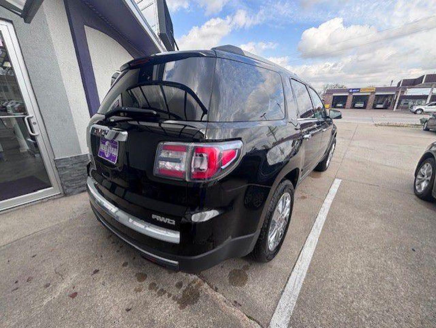 2017 BLACK GMC ACADIA LIMITED SLT-2 (1GKKVSKD9HJ) with an 3.6L engine, Automatic transmission, located at 1100 W. Sheridan Ave., Shenandoah, 51601, (712) 246-1600, 40.765678, -95.388817 - Photo#7