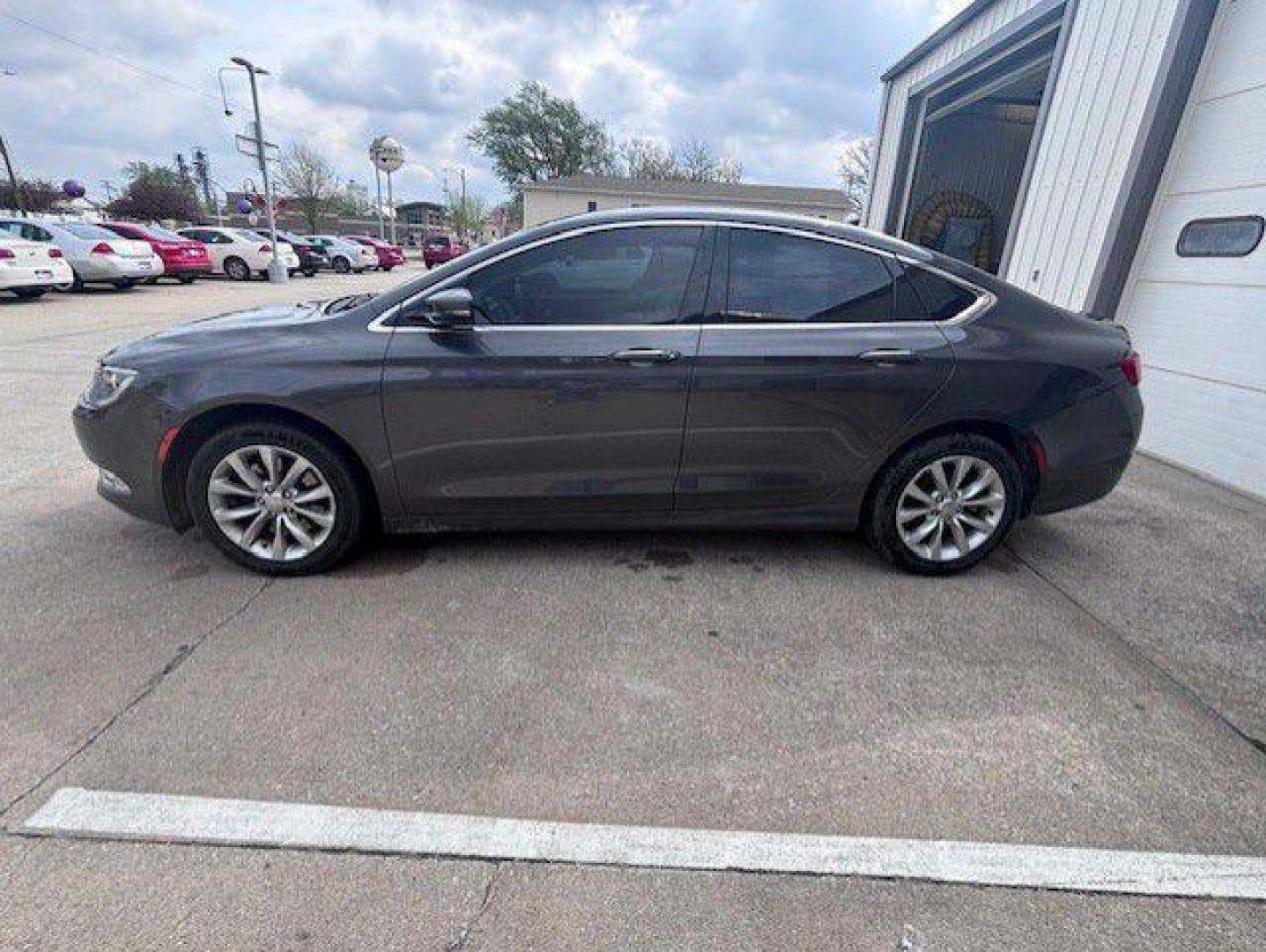 2015 GRAY CHRYSLER 200 C (1C3CCCCG0FN) with an 3.6L engine, Automatic transmission, located at 1100 W. Sheridan Ave., Shenandoah, 51601, (712) 246-1600, 40.765678, -95.388817 - Photo#1