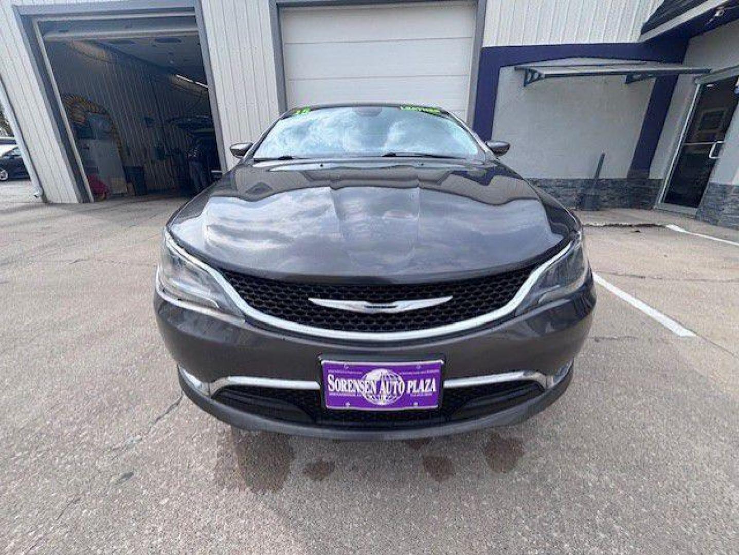 2015 GRAY CHRYSLER 200 C (1C3CCCCG0FN) with an 3.6L engine, Automatic transmission, located at 1100 W. Sheridan Ave., Shenandoah, 51601, (712) 246-1600, 40.765678, -95.388817 - Photo#8