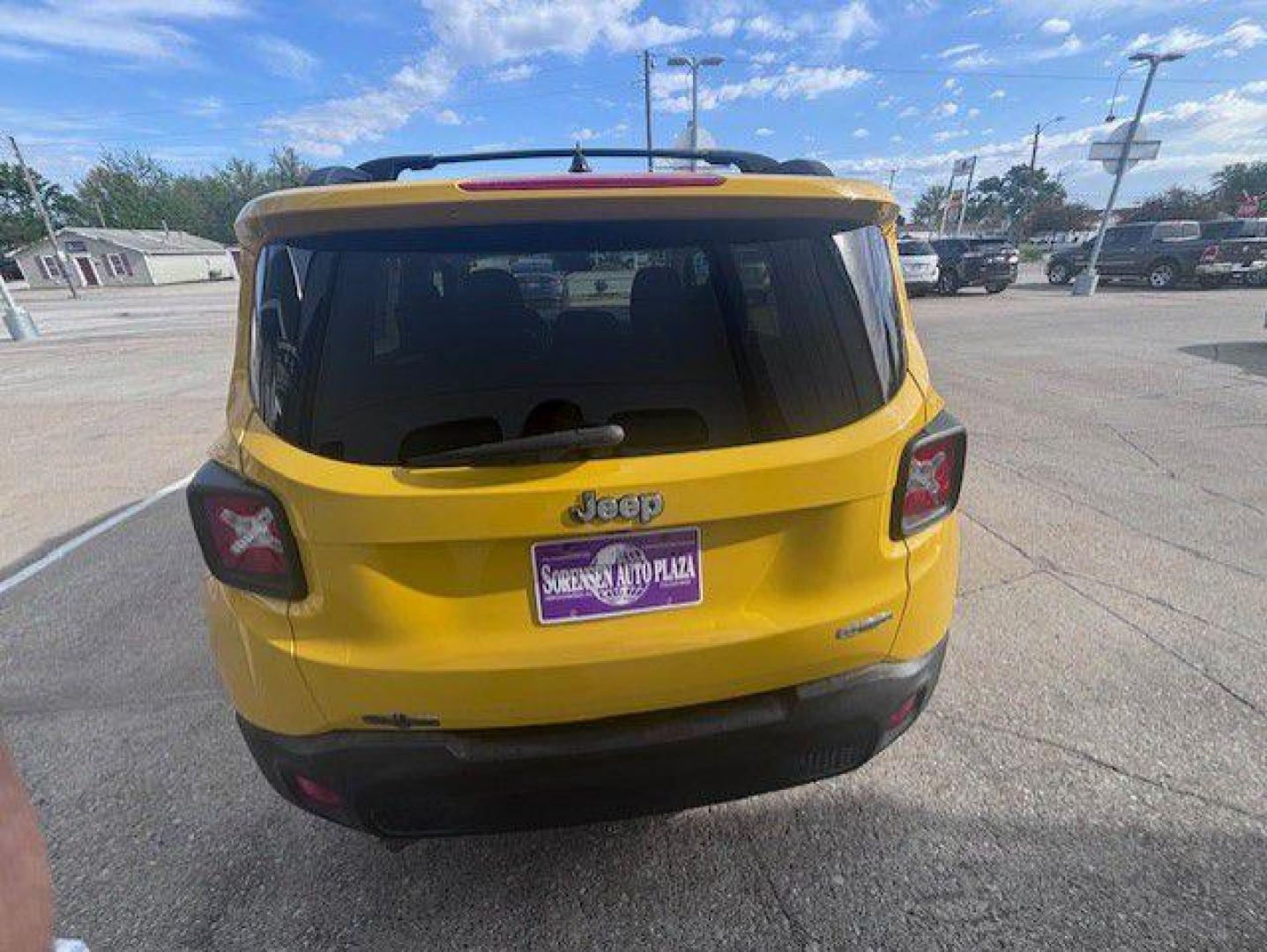 2015 YELLOW JEEP RENEGADE LATITUDE (ZACCJABTXFP) with an 2.4L engine, Automatic transmission, located at 1100 W. Sheridan Ave., Shenandoah, 51601, (712) 246-1600, 40.765678, -95.388817 - Photo#5