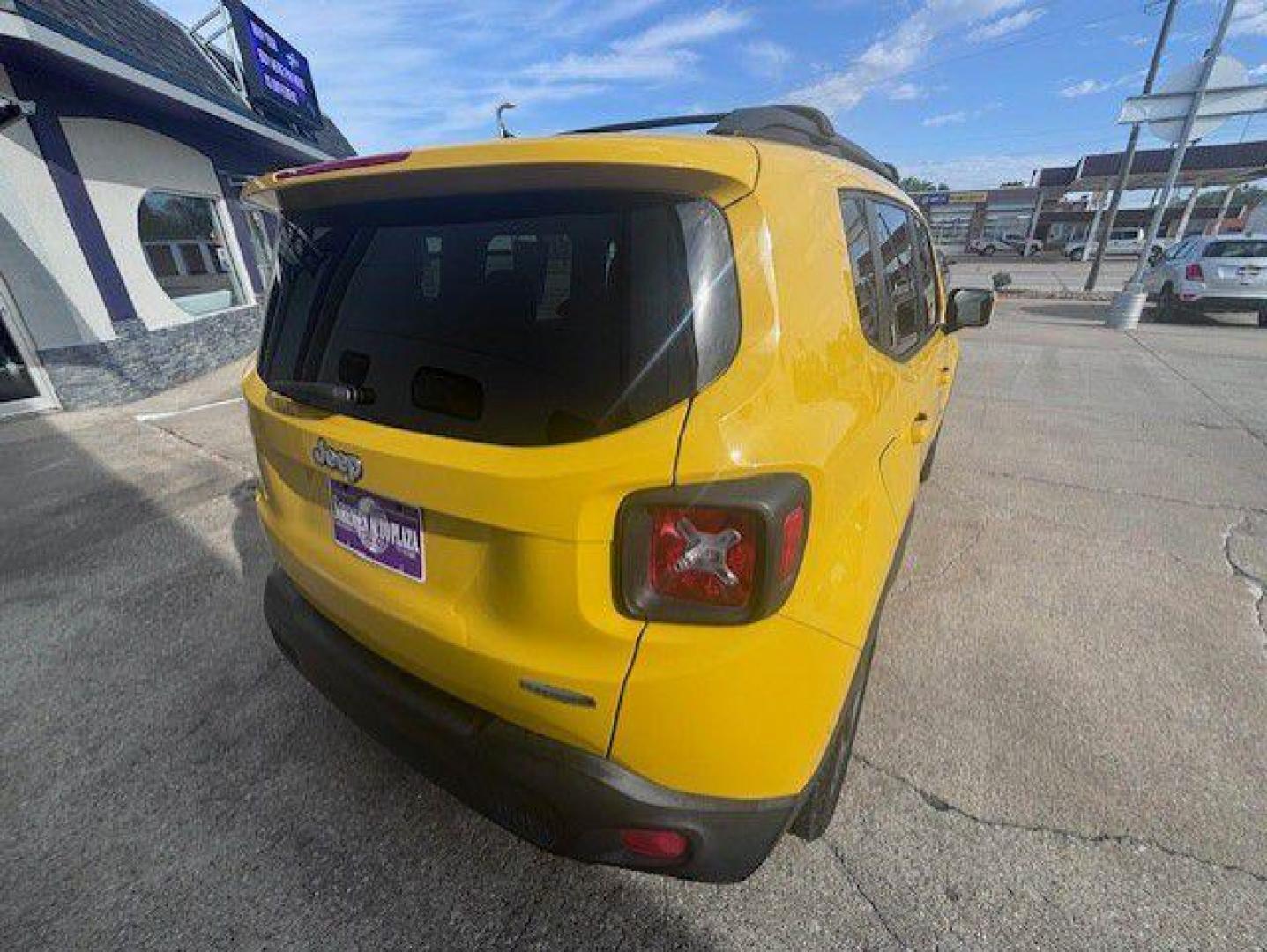 2015 YELLOW JEEP RENEGADE LATITUDE (ZACCJABTXFP) with an 2.4L engine, Automatic transmission, located at 1100 W. Sheridan Ave., Shenandoah, 51601, (712) 246-1600, 40.765678, -95.388817 - Photo#6