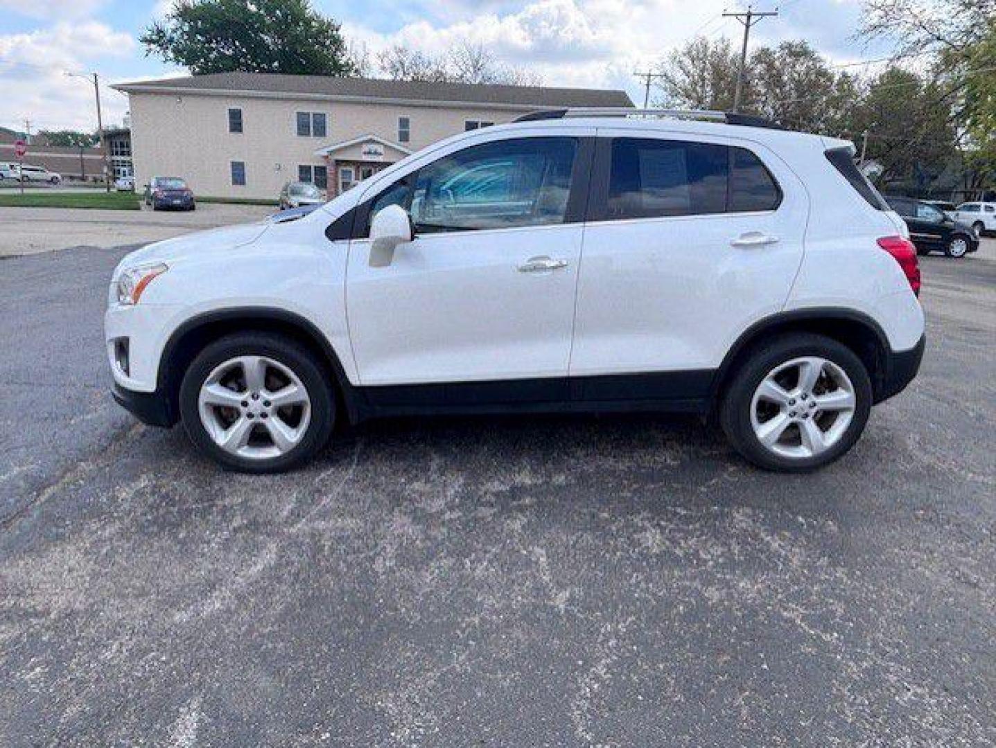 2016 WHITE CHEVROLET TRAX LTZ (KL7CJRSB6GB) with an 1.4L engine, Automatic transmission, located at 1100 W. Sheridan Ave., Shenandoah, 51601, (712) 246-1600, 40.765678, -95.388817 - Photo#1