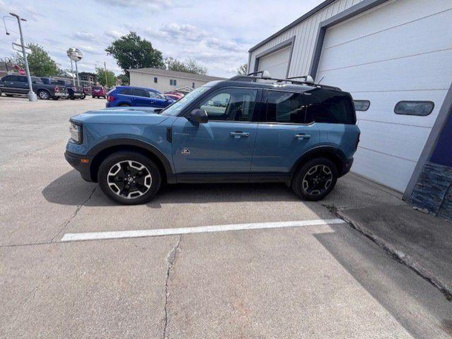 2021 GREEN FORD BRONCO SPORT OUTER BANKS (3FMCR9C60MR) with an 1.5L engine, Automatic transmission, located at 1100 W. Sheridan Ave., Shenandoah, 51601, (712) 246-1600, 40.765678, -95.388817 - Photo#1