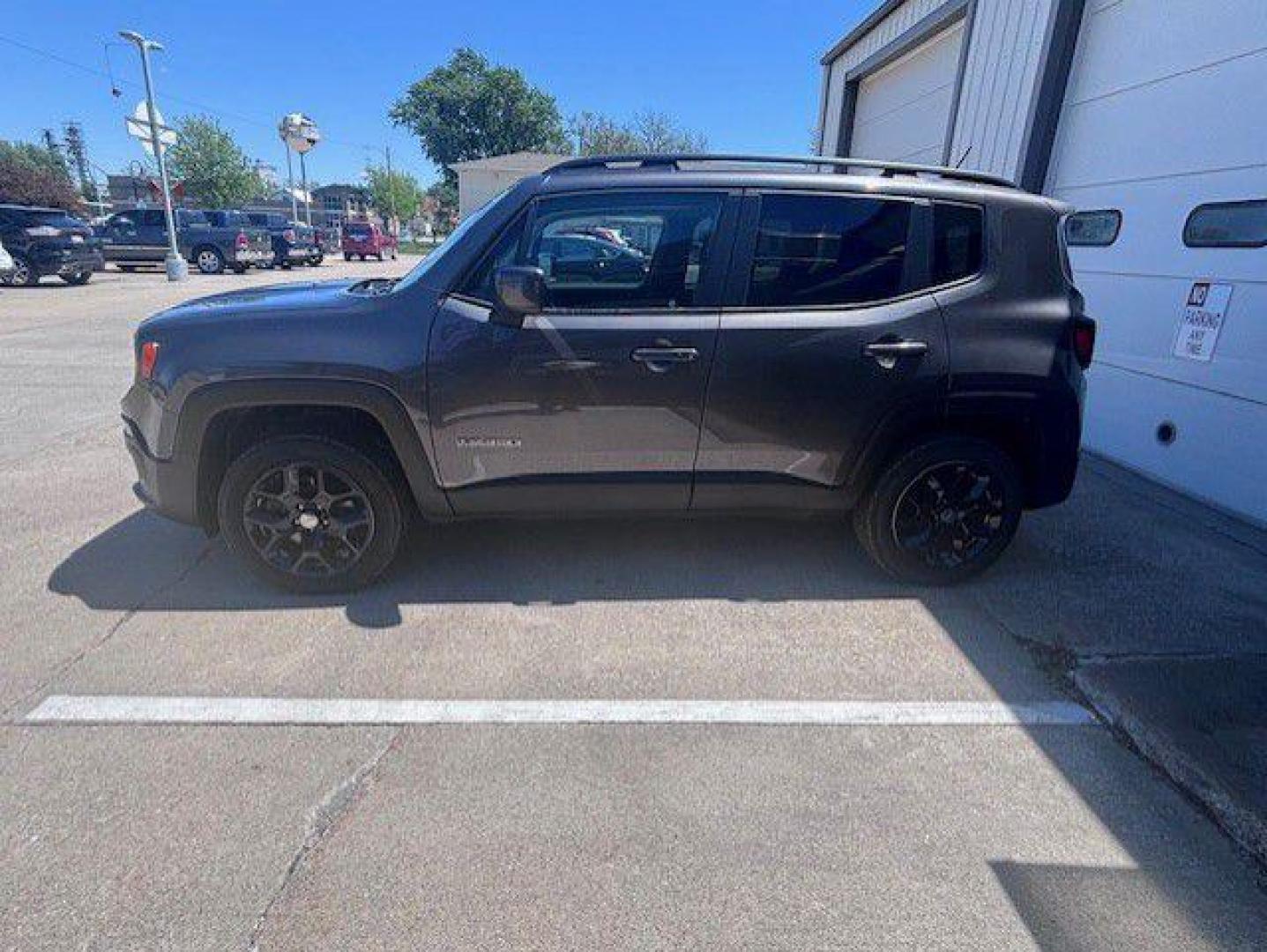 2017 GRAY JEEP RENEGADE LATITUDE (ZACCJBBB8HP) with an 2.4L engine, Automatic transmission, located at 1100 W. Sheridan Ave., Shenandoah, 51601, (712) 246-1600, 40.765678, -95.388817 - Photo#1