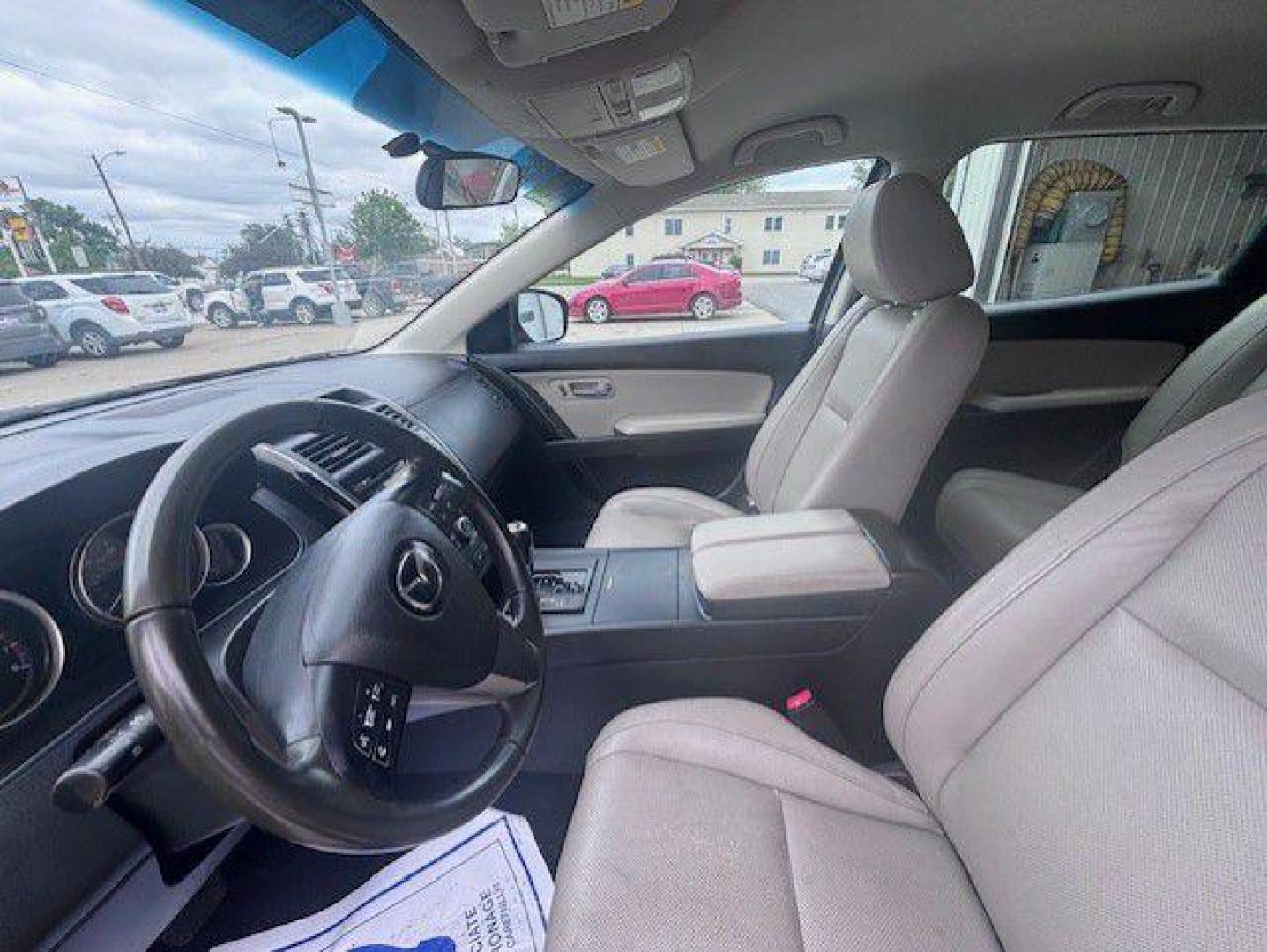 2015 RED MAZDA CX-9 TOURING (JM3TB3CA5F0) with an 3.7L engine, Automatic transmission, located at 1100 W. Sheridan Ave., Shenandoah, 51601, (712) 246-1600, 40.765678, -95.388817- Photo#2