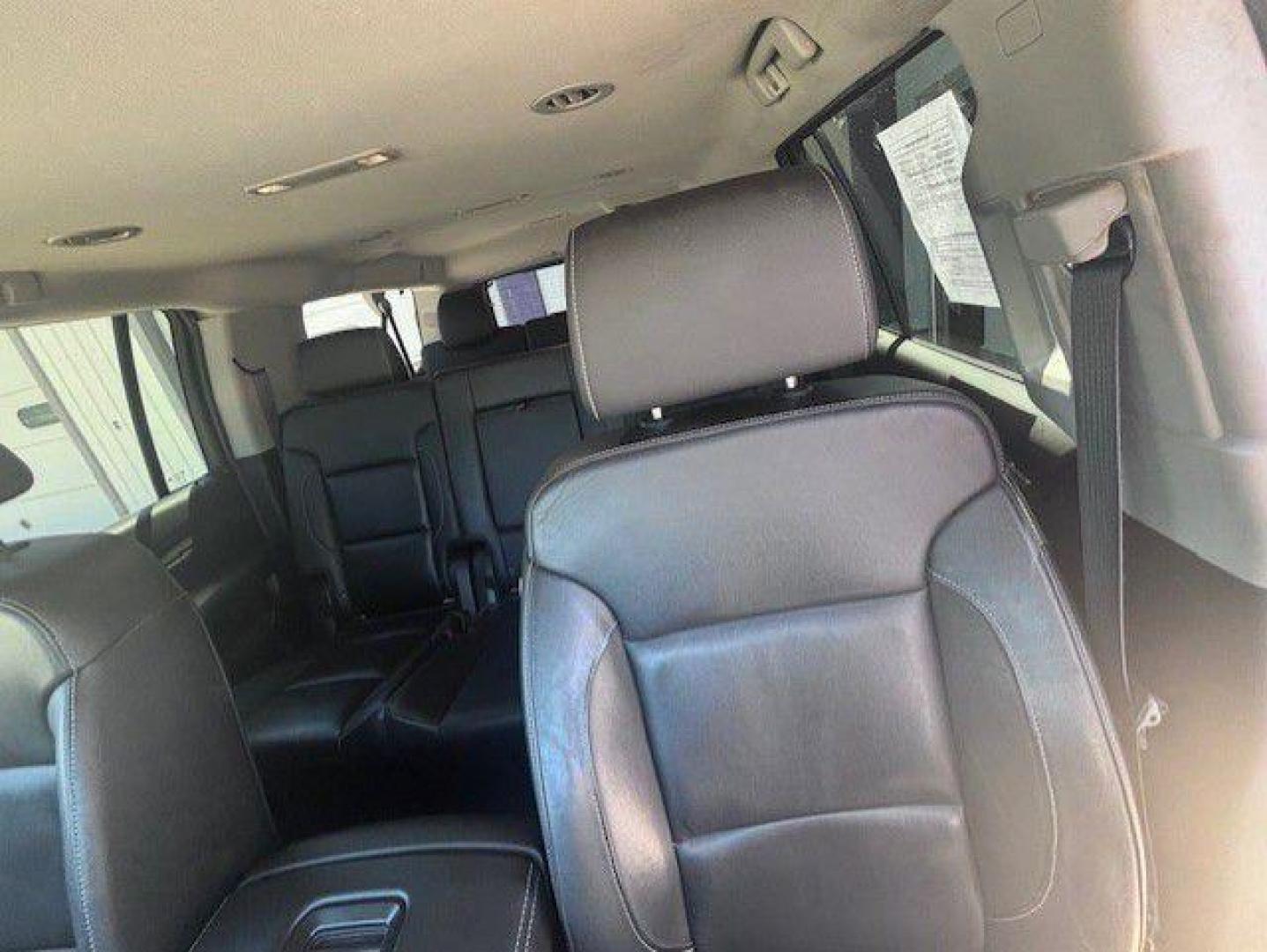 2019 GRAY CHEVROLET SUBURBAN 1500 LT (1GNSKHKC3KR) with an 5.3L engine, Automatic transmission, located at 1100 W. Sheridan Ave., Shenandoah, 51601, (712) 246-1600, 40.765678, -95.388817 - Photo#3