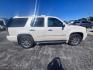 2014 WHITE GMC YUKON DENALI (1GKS2EEF4ER) with an 6.2L engine, Automatic transmission, located at 1100 W. Sheridan Ave., Shenandoah, 51601, (712) 246-1600, 40.765678, -95.388817 - Photo#8