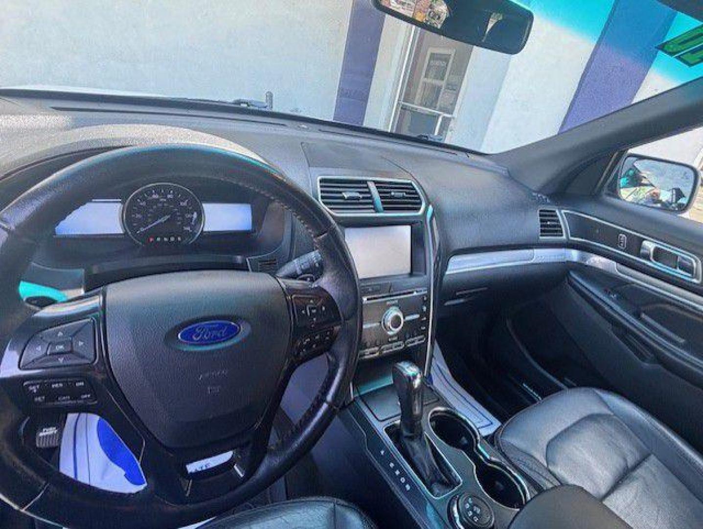2016 WHITE FORD EXPLORER SPORT (1FM5K8GT8GG) with an 3.5L engine, Automatic transmission, located at 1100 W. Sheridan Ave., Shenandoah, 51601, (712) 246-1600, 40.765678, -95.388817- Photo#3
