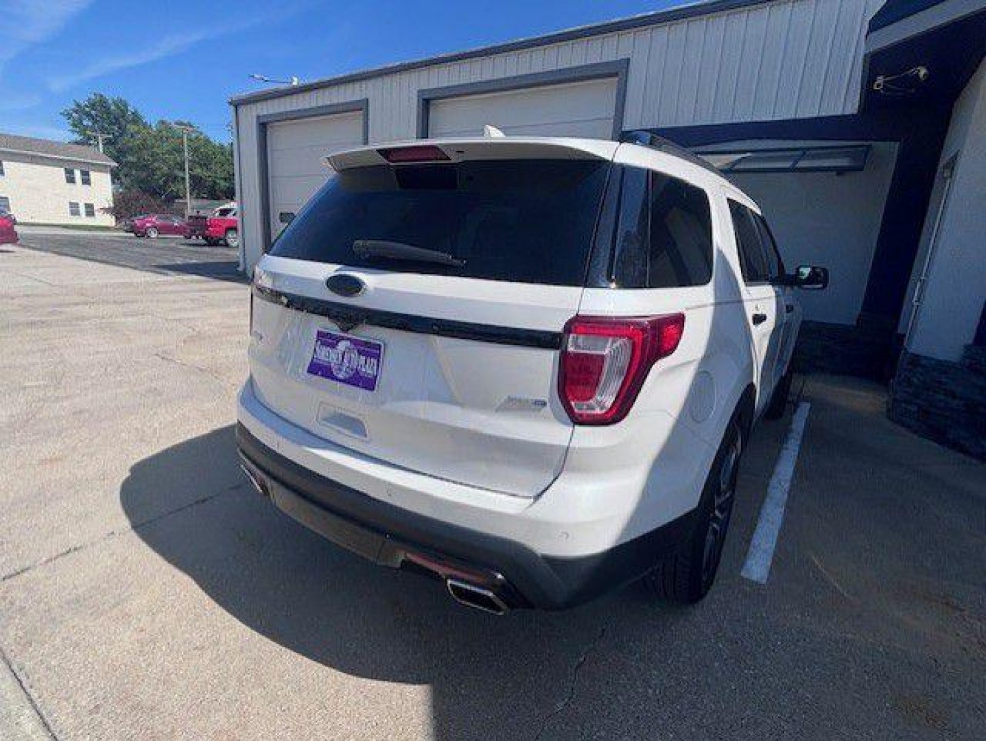2016 WHITE FORD EXPLORER SPORT (1FM5K8GT8GG) with an 3.5L engine, Automatic transmission, located at 1100 W. Sheridan Ave., Shenandoah, 51601, (712) 246-1600, 40.765678, -95.388817- Photo#7