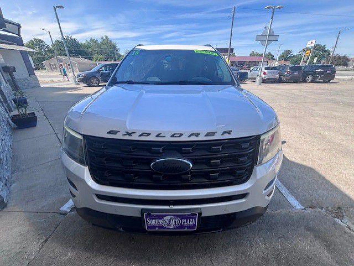 2016 WHITE FORD EXPLORER SPORT (1FM5K8GT8GG) with an 3.5L engine, Automatic transmission, located at 1100 W. Sheridan Ave., Shenandoah, 51601, (712) 246-1600, 40.765678, -95.388817- Photo#9