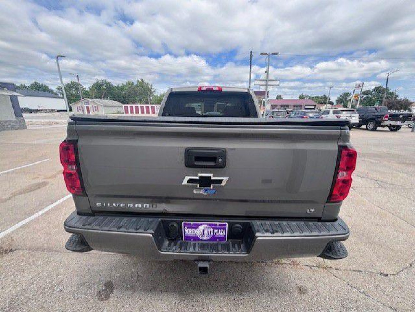 2017 BROWN CHEVROLET SILVERADO 1500 LT (3GCUKREC3HG) with an 5.3L engine, Automatic transmission, located at 1100 W. Sheridan Ave., Shenandoah, 51601, (712) 246-1600, 40.765678, -95.388817- Photo#5
