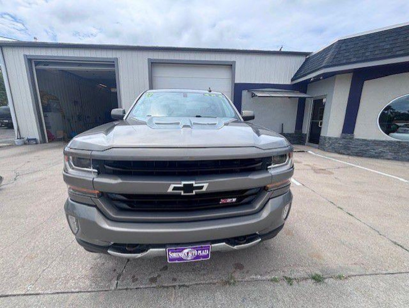 2017 BROWN CHEVROLET SILVERADO 1500 LT (3GCUKREC3HG) with an 5.3L engine, Automatic transmission, located at 1100 W. Sheridan Ave., Shenandoah, 51601, (712) 246-1600, 40.765678, -95.388817- Photo#8