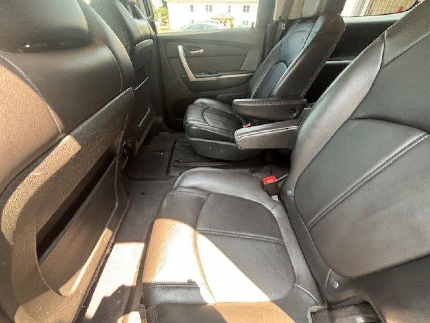 2012 BROWN GMC ACADIA SLT-1 (1GKKVRED5CJ) with an 3.6L engine, Automatic transmission, located at 1100 W. Sheridan Ave., Shenandoah, 51601, (712) 246-1600, 40.765678, -95.388817- Photo#4