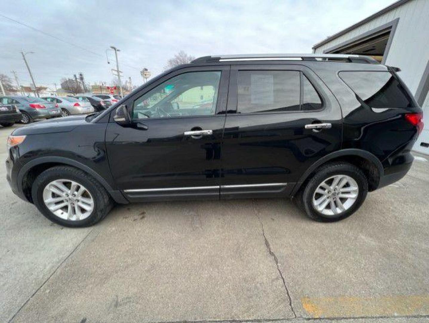 2012 BLACK FORD EXPLORER XLT (1FMHK7D89CG) with an 3.5L engine, Automatic transmission, located at 1100 W. Sheridan Ave., Shenandoah, 51601, (712) 246-1600, 40.765678, -95.388817 - Photo#2